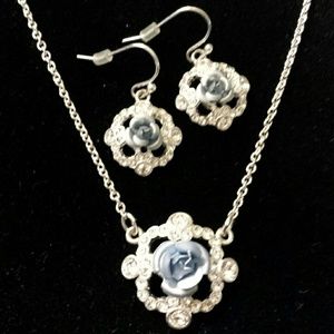 Avon Sparkling Roses Necklace & Earring Gift Set